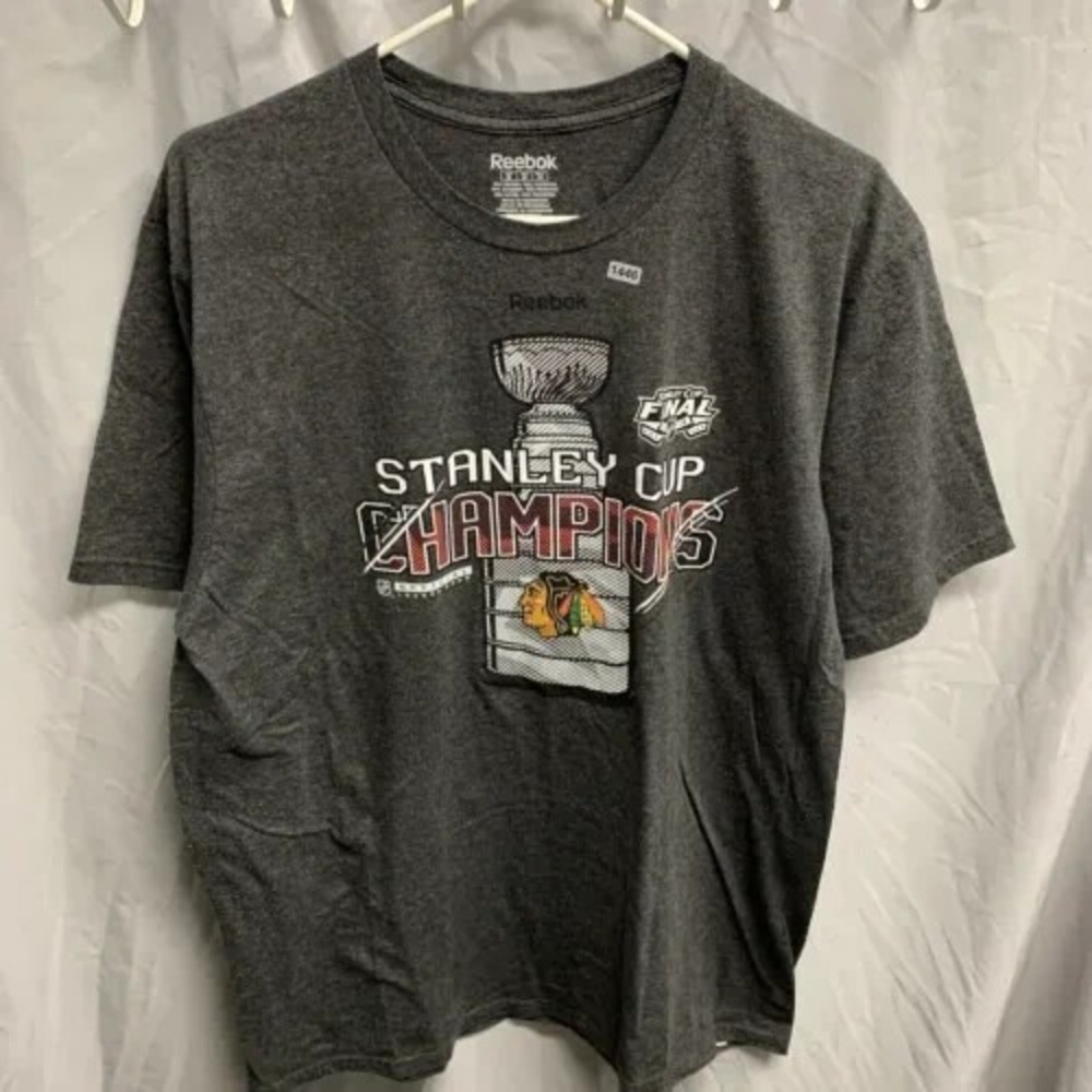 Chicago Blackhawk's Shirt Adult Extra Large Grey Short Sleeve Champions Men's